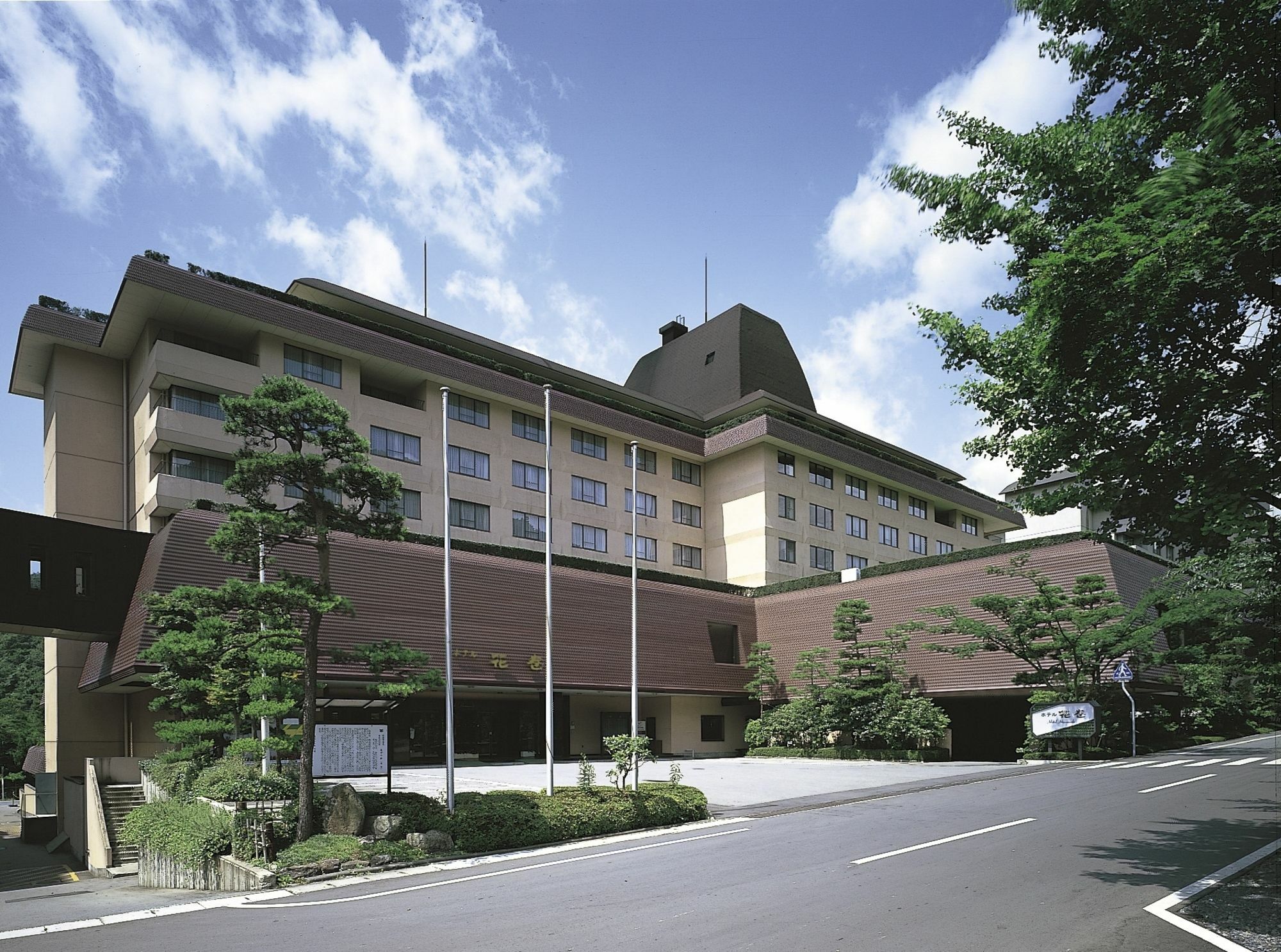ホテル 佳松園 花巻市 エクステリア 写真
